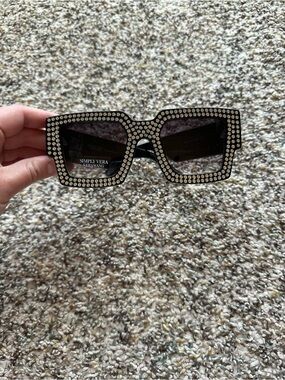 Simply Vera Vera Wang Sunglasses